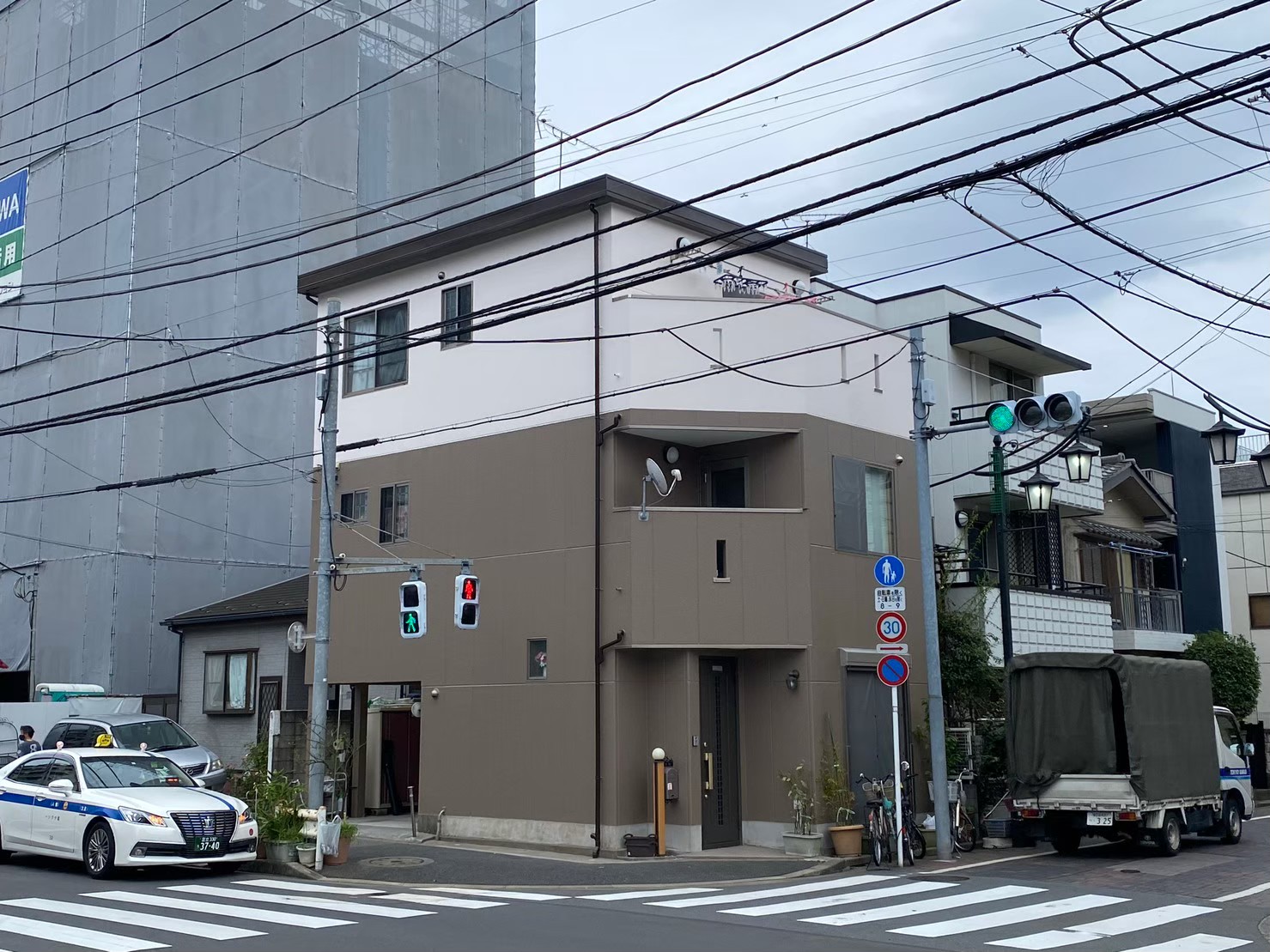 東京都足立区にて外壁塗装・屋根塗装の施工後写真